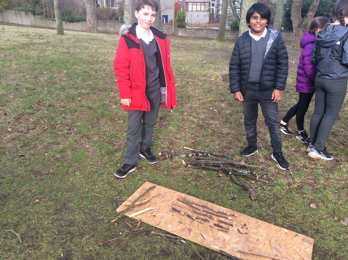 Creating fraction walls with sticks was our focus for Outdoor Learning today! We have been learning about equivalent fractions.🌳🍂🍃🍁<a href="/SchoolBroomhill/">BroomhillSchool</a>