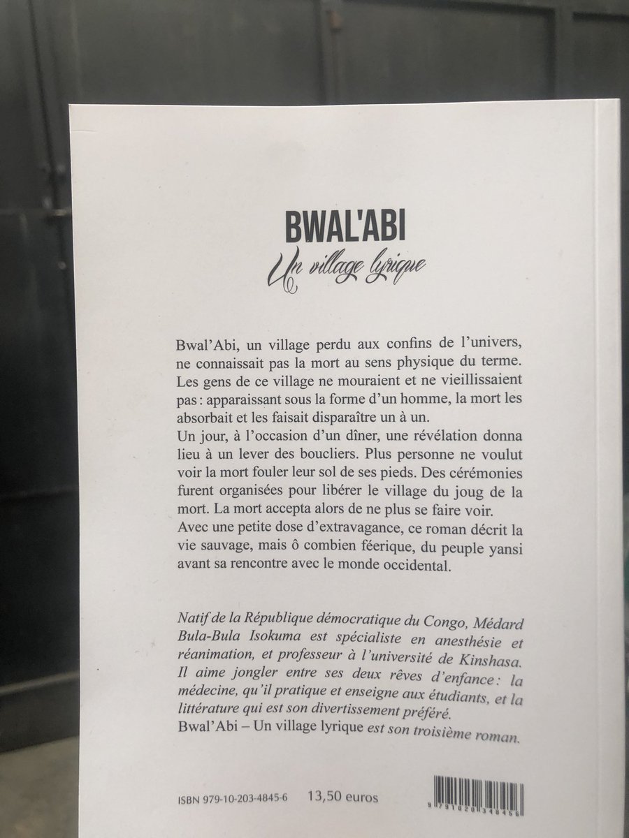 Ka__Bibii's tweet photo. Bonjour Twitter ! Mon papa a écrit un livre.
Je suis trop fière de lui 😭🥰
Anecdote: BWAL’ABI signifie notre village en langue Yansi
RT très appréciés
Twitter, do your thing https://t.co/q5oC1KNi8S