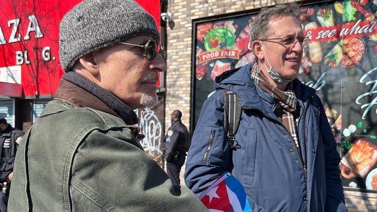 DrRobertoMOjeda's tweet photo. Cubanos residentes en el exterior y grupos de solidaridad con #Cuba reclamaron eliminación del #Bloqueo impuesto por el gobierno de #EEUU durante más de 60 años a la Isla, principal obstáculo al desarrollo y bienestar de los cubanos. #EliminaElBloqueo #CubaViveYAbraza @DiazCanelB https://t.co/FUAeL2xBgn