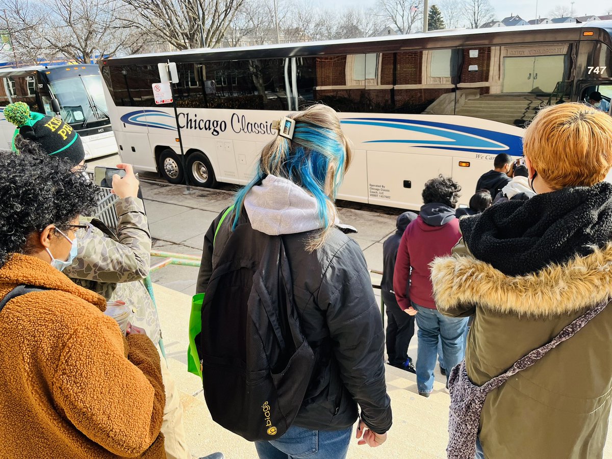 AndrewChipman9's tweet photo. All @ThomasKelly_HS juniors are going on college trips today &amp; tomorrow to gain the exposure &amp; knowledge necessary to pursue a college pathway! Thank you @KellyPostsec for planning, KCP staff for chaperoning, Crown Family Philanthropies for funding through the Chi-Rise Grant! https://t.co/3Slf6r9Rr8