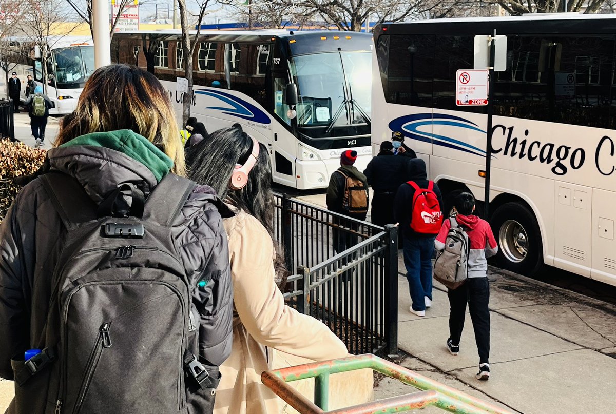 AndrewChipman9's tweet photo. All @ThomasKelly_HS juniors are going on college trips today &amp; tomorrow to gain the exposure &amp; knowledge necessary to pursue a college pathway! Thank you @KellyPostsec for planning, KCP staff for chaperoning, Crown Family Philanthropies for funding through the Chi-Rise Grant! https://t.co/3Slf6r9Rr8