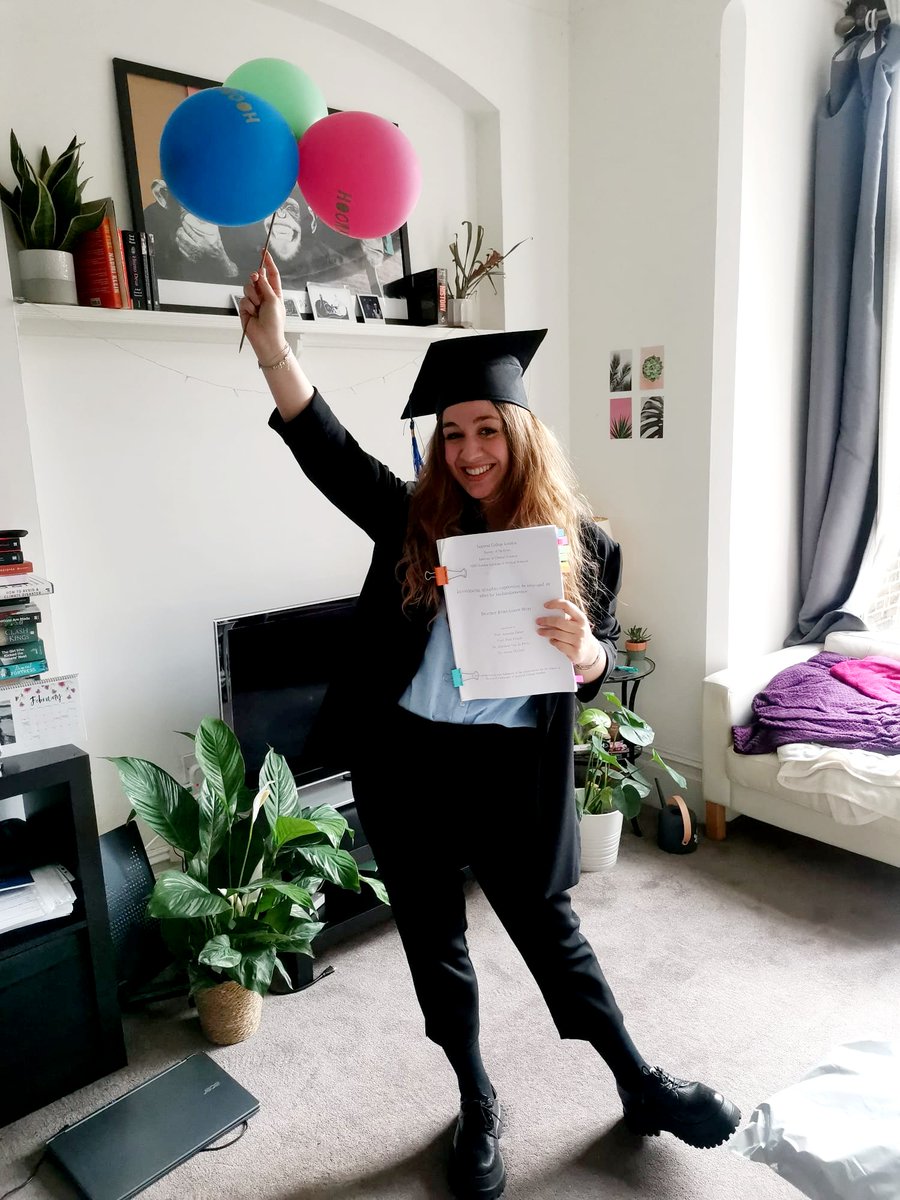 beatrizfzr's tweet photo. I can't believe this... I have just passed my PhD viva! 

Thanks to everyone that helped me throughout these years and my people in @LymphDev. 

Obvs I will start calling myself Dr. Fernández 😎 https://t.co/bvenimZDv0
