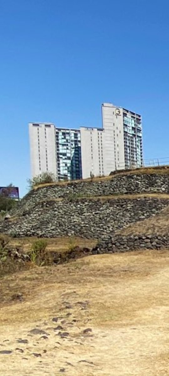 darribad's tweet photo. @russoland mirá vos, qué modernos eran en CDMX en el 800 aC https://t.co/3w5pLUdgp2