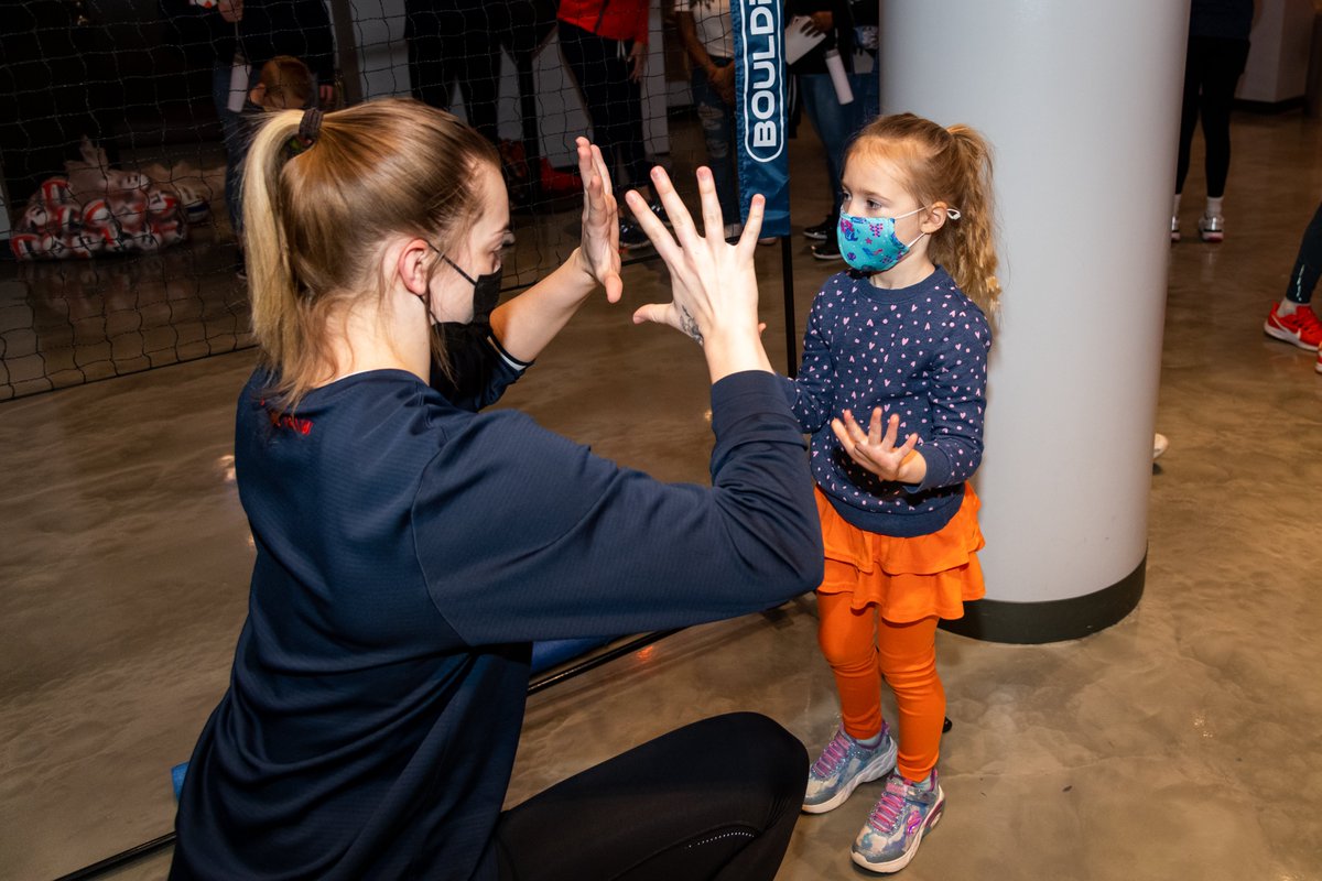 Illinois Athletics tweet media