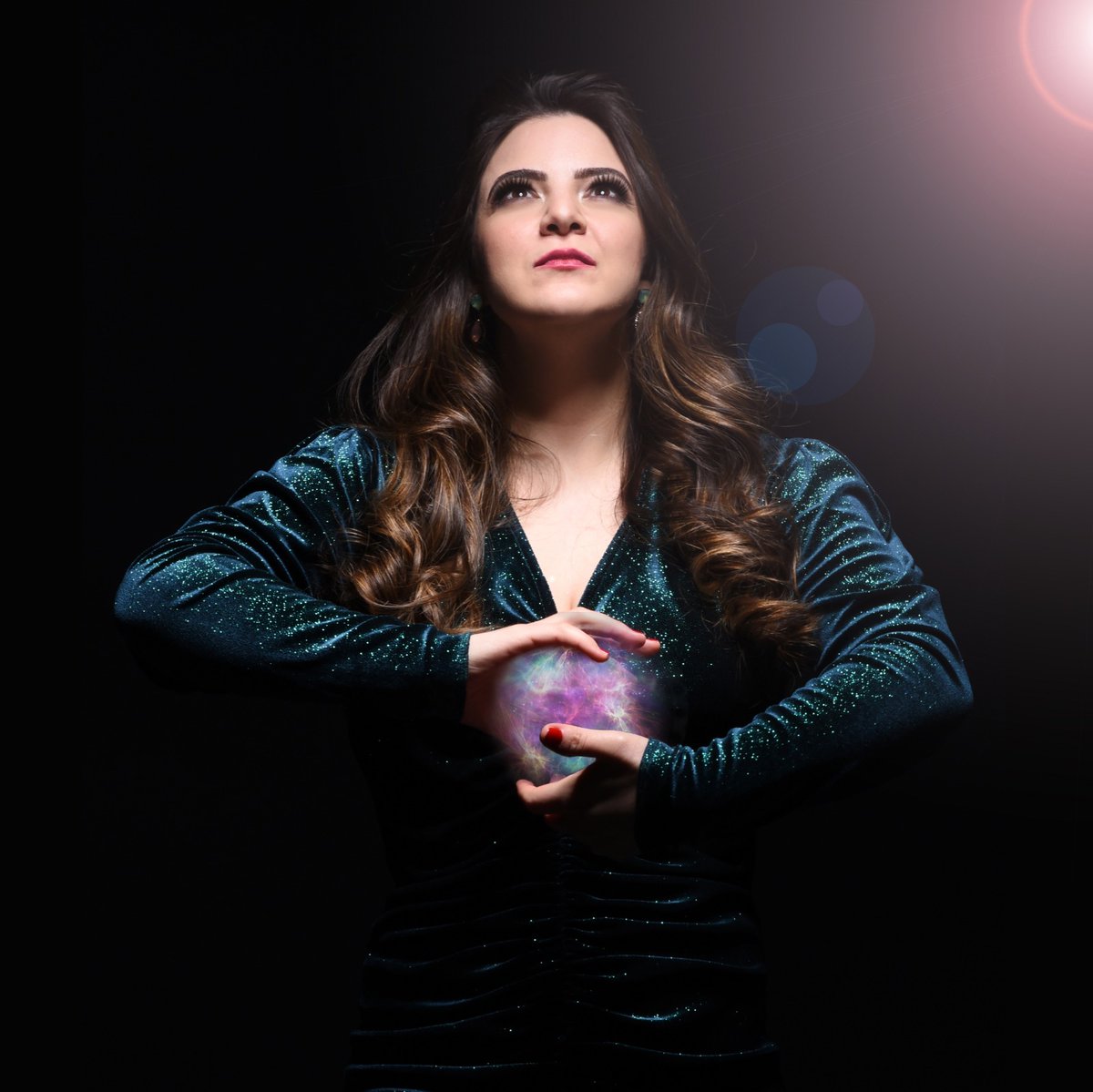 2 Mart Balık Yeniayı 
İçimdeki Mucizeyi Yaratmak İçin 
Kaç Kere Yandım Ben
Sayısını Kendim Bile Unuttum 
Her Yandığımda 
Küllerimden Yeniden Varoldum 
Anka Kuşu Gibi
Parıldamak İçin 
İçimdeki Mucizeyi Yaratmak İçin 
Yandım
Sonra Daha da Parıldayarak Varoldum....

#yeniay