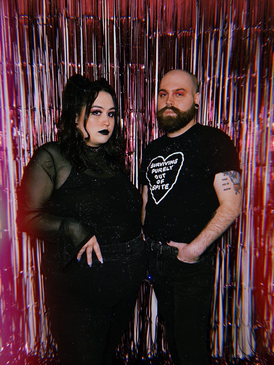 HolidaysMusic's tweet photo. 𝓛𝓸𝓿𝓮 𝓢𝓱𝓸𝓽𝓼 (Anniversary Edition) - 03/11/22! ✨
Pre-save: https://t.co/MWMmNiTQBL 🎶 https://t.co/KQ5pNoyfTm