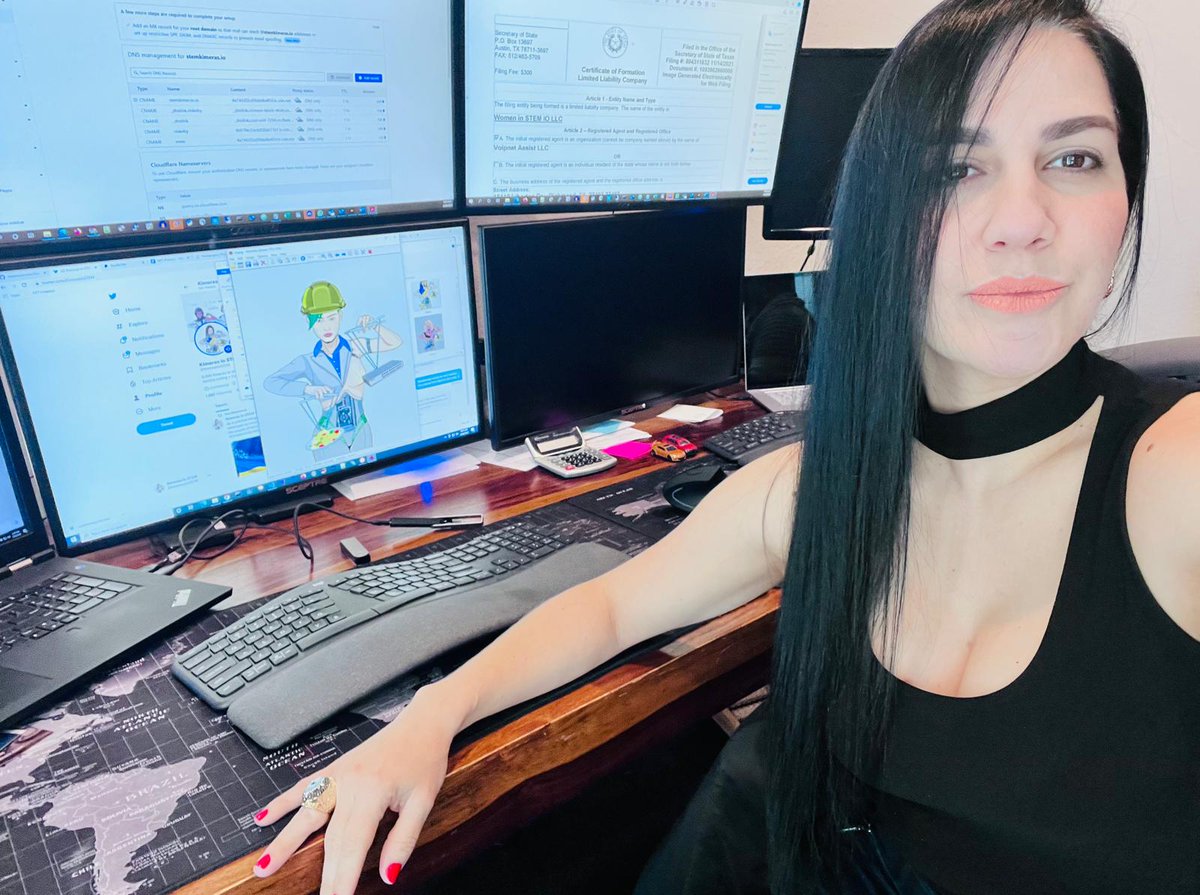 KimerasInSTEM's tweet photo. Kimera hard at work, even during my birthday 🎂🥂🎈. NFTs never sleep. Happy Monday frens! #NFTCommunity https://t.co/h5zpqLFlIw