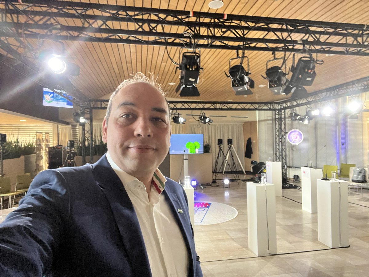 d66barendrecht's tweet photo. Klaar voor het RTV Rijnmond / Exxact debat. https://t.co/t2wCnrcK77