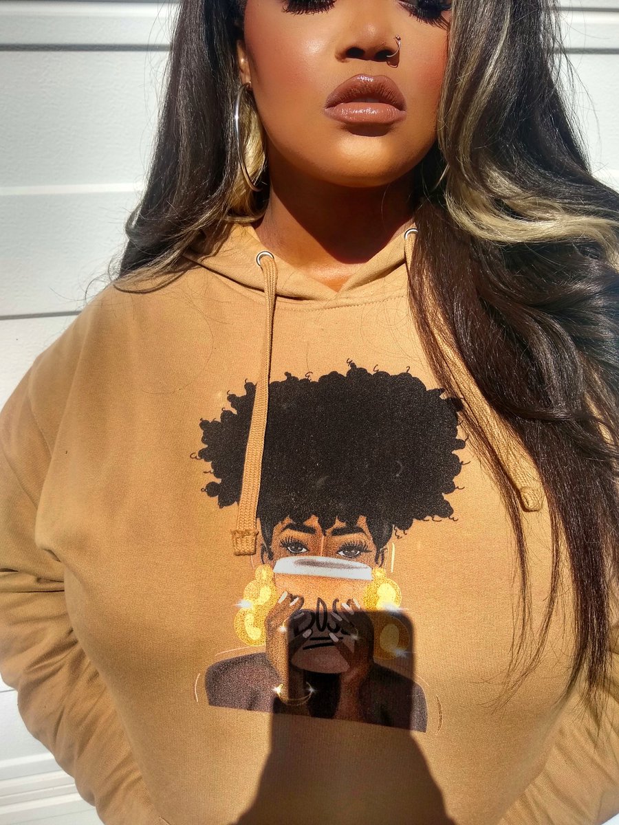 texas_1On1's tweet photo. Wearing my new Boss Babe Vibez SHEICONIC hoodie.
.
Visit the website https://t.co/389sLXLR0k to get yours and use code BLACKHISTORY15 for a 15% discount. @sheiconicStyle @Bonfire https://t.co/usTArcaieM