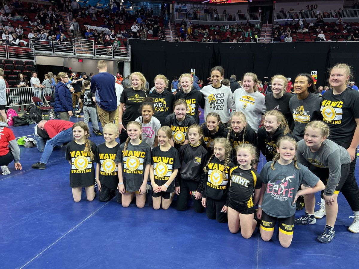 Meatalino11's tweet photo. Super proud of this group of girls AAU State Champion 🏆🏆🏆 in a row. https://t.co/1mfFMMQeQY