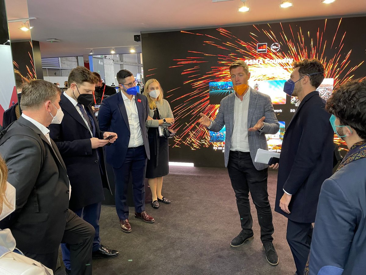 GSMAEurope's tweet photo. .@GSMA's #IndustryCity welcomes MEPs and takes them on the journey to #digitaleverything.
Here MEPs explore how the #FinTech 💸, Manufacturing 🏗️, and the #smartmobility 🚗 industries are leading in connected technology 📶. https://t.co/DhYjKVtYMT