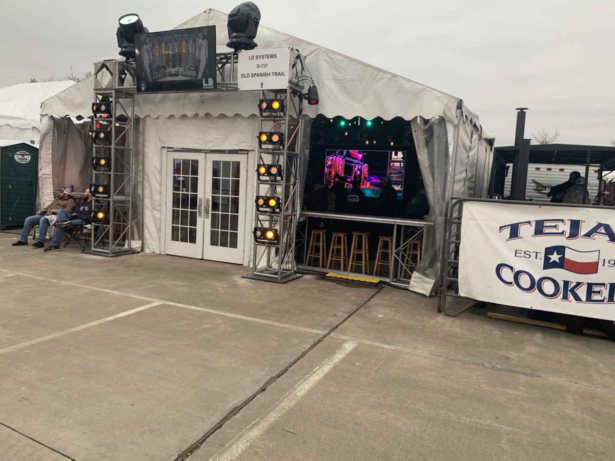 Absen_NA's tweet photo. Happy Monday! A special thanks to @LDSystemsUSA and @DataVox for a successful #houstonrodeo22 over the weekend. Thank you to all who came out and viewed our products!
#abseninc #ldsystemsusa #datavox #houstonrodeo22 #AVTweeps #avpros #systemintegration https://t.co/hANPOMNkW8