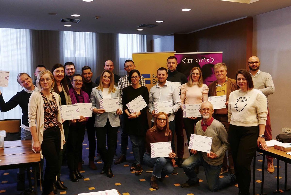 Ponosno predstavljamo nastavnice/ke iz FBiH i Brčko Distrikta, koji su učestvovali u praktičnoj radionici "Arduino za sve" u sklopu projekta "IT Girls dolaze u vaše škole" 

Više na:itgirls.ba

<a href="/UNDPBiH/">UNDP in Bosnia and Herzegovina</a> 
<a href="/UNICEFBiH/">UNICEF BiH</a> 
<a href="/unwomenbih/">UN Women BiH</a> 
<a href="/SwedenBiH/">Sweden in BiH</a> 

#itgirls #arduinozasve