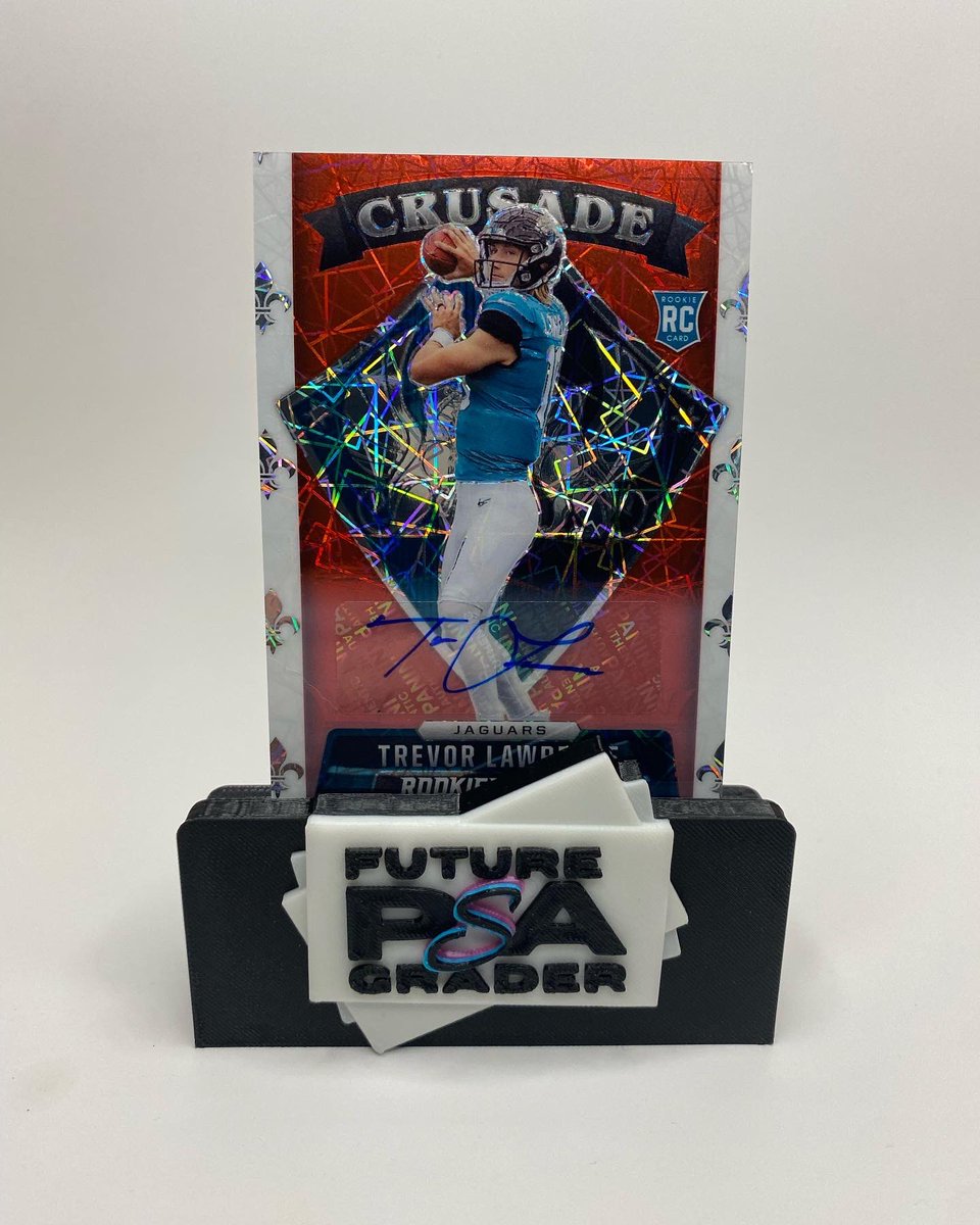 notactive8474's tweet photo. It’s not often I rip a personal but these Longevity boxes from Rookies &amp; Stars are bonkers! 

Cracked one open &amp; BAAAANG, T-Law Lazer Crusade Auto 4/10 💥

This one is for sale, HMU!

#sportscards #whodoyoucollect #thehobby #panini #tradingcards #paniniamerica #footballcards https://t.co/Tj9siM4RZ3