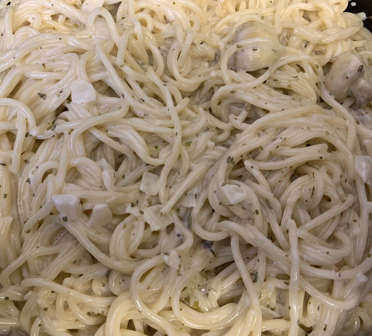 Tonyspizzas's tweet photo. The Tuesday Lunchtime Special - Italian Garlic Mushrooms only £4.00

Garlic Mushrooms in an Italian Creamy Garlic &amp; Herb Sauce tossed with Spaghetti 

🇮🇹 I’m Bringing you the Flavours of Italy to Wallasey 🇮🇹 https://t.co/55TyNscn39
