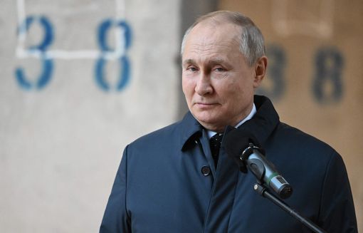 Liz Truss said Vladimir Putin is no longer “capable of reason”.
mirror.co.uk/news/world-new…