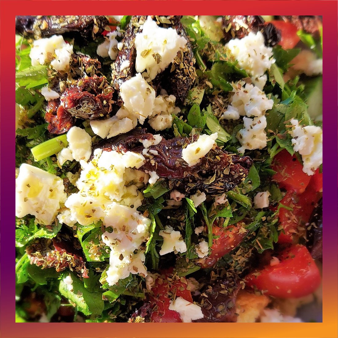 mahbir's tweet photo. Who else is in the mood for summer food? 😎
Fresh green salad with ntakos rusks and feta cheese and topped with a generous handful of our single origin Greek Wild Oregano from Mikani, Thessaly.🇬🇷

#Greekfood #Foodgram #Salad #Healthy #Vegetarian #Oregano #Summervibes #Mahbir https://t.co/bzX8l7eLVj