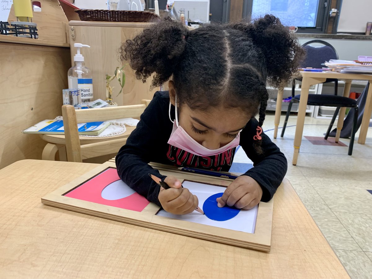 PMAMilwaukee's tweet photo. Penfield Montessori staff and kids wore black in honor of Black History Month. Thank you to all who showed their support! #blacklivesmatter #penfieldmontessori #leadwithlove #bettertogether https://t.co/OFmcZHPiPh