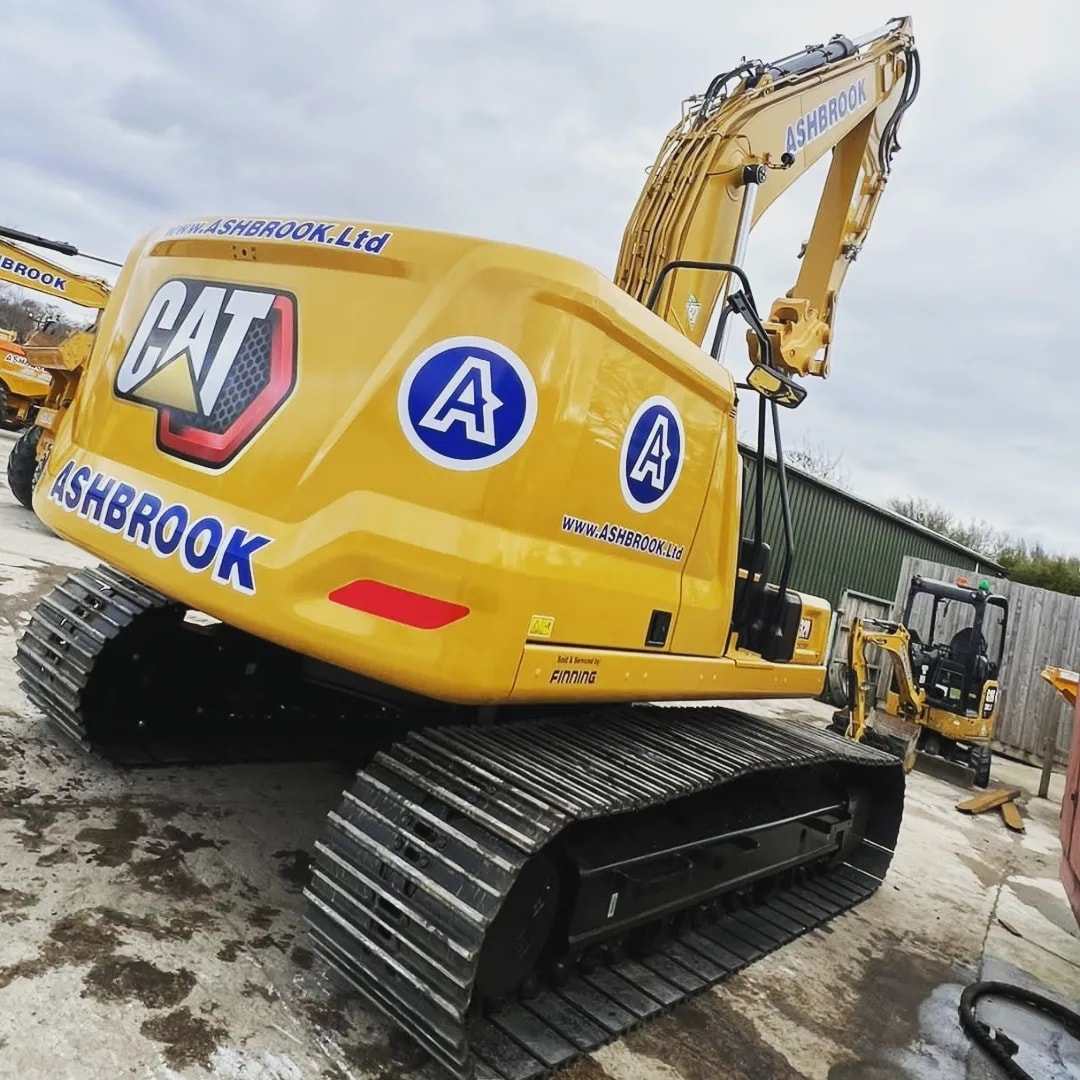 ashbrook_ltd's tweet photo. 🥳 NEW MACHINERY MONDAY 🥳 The CAT 320 Next Gen. All part of our standard fleet renewal programme.
Available to hire, boasting technology such as:
✅ Cat GRADE with 2D
✅ Grade Assist
✅ Lift Assist
✅ Payload 
Check out the details here:
https://t.co/AsjJ5jaTII 
#planthire https://t.co/yr4f1Oin5P