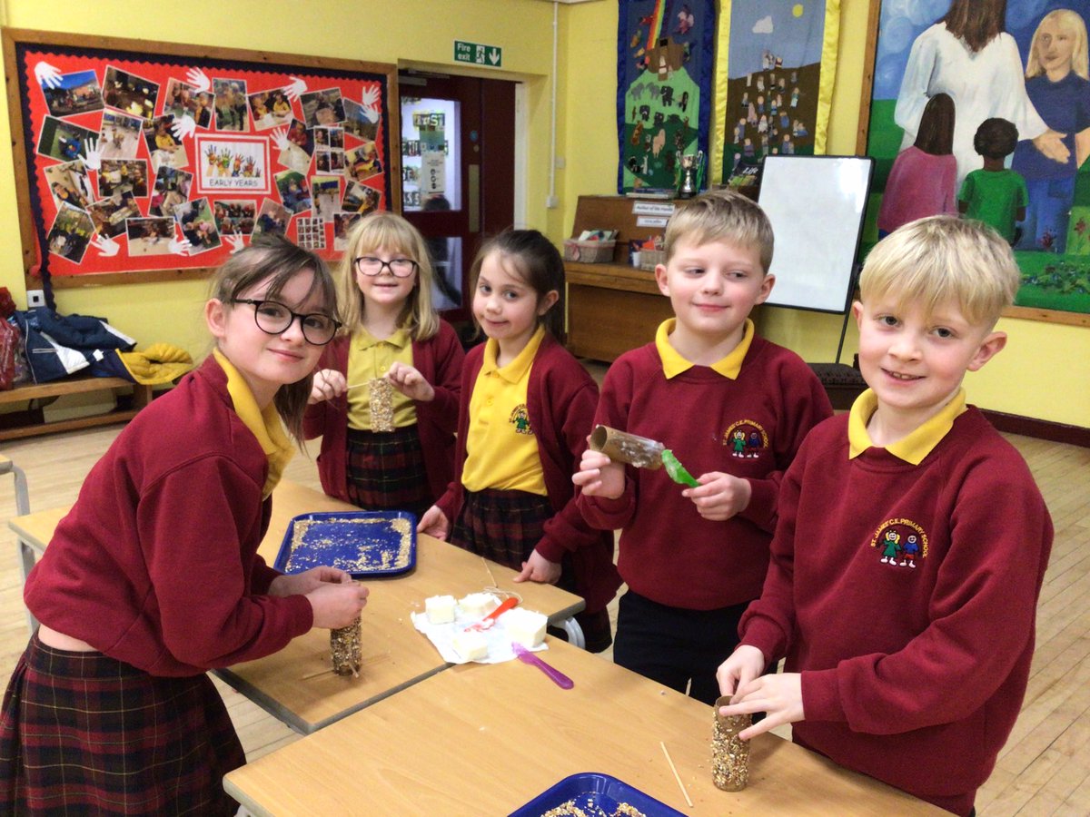 ClaireGreenway4's tweet photo. Children @StJamesYear3 and @StJamesYear2 enjoyed making bird feeders with The Ark at the Gen2:15 club and finding out about why it’s important to encourage wildlife and to look after Gods creation. https://t.co/slt9efXTNF