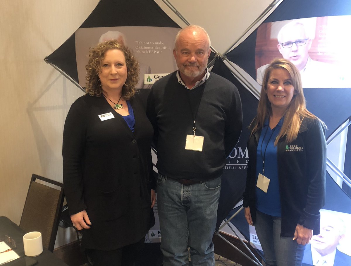 jmnance's tweet photo. Meeting with the great folks of @Conservation_OK #OACD Conference with @keepOKbeautiful board member @jwasinger of @FreeseNichols and Bret Scovill of #OKSWANA!! https://t.co/u4J42eHpFf