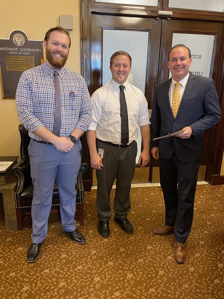 Mike Lee tweet media