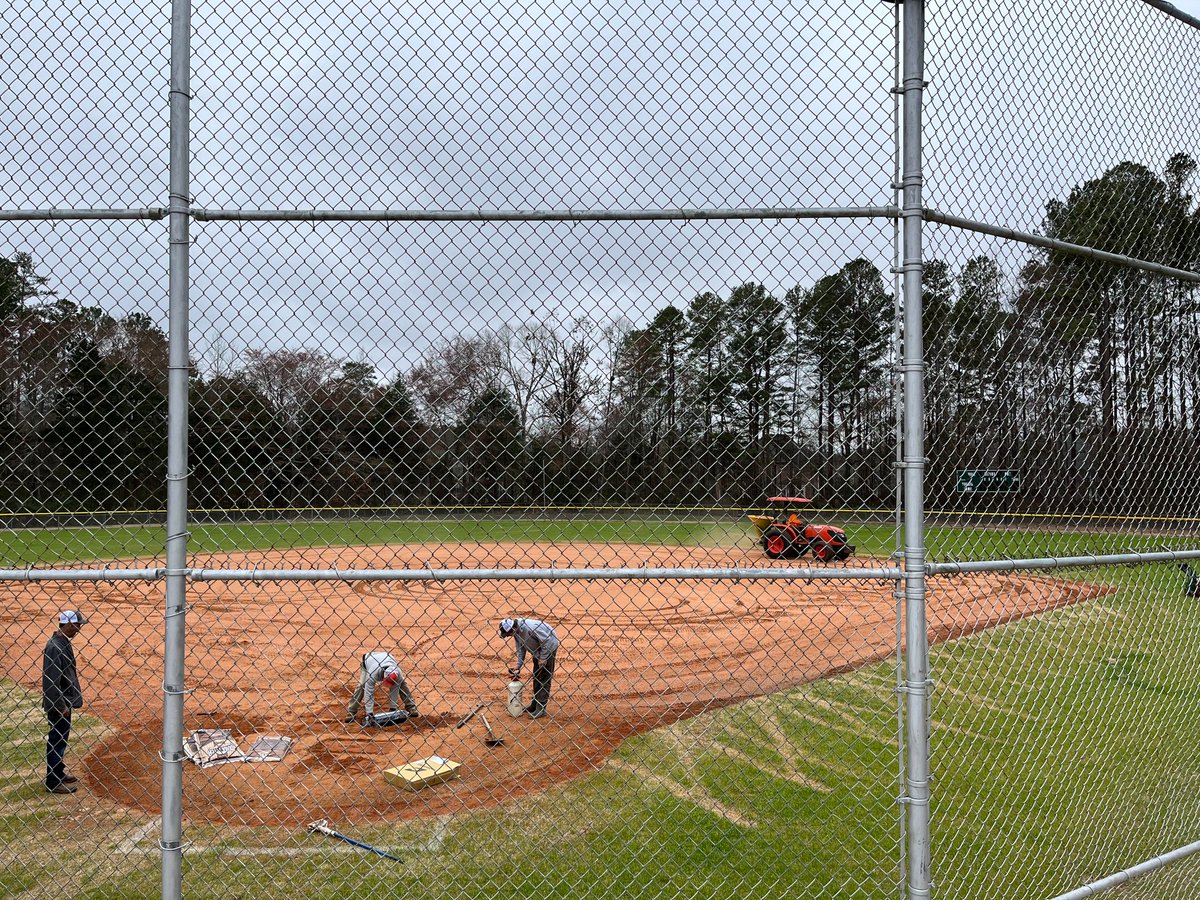 WilsonSportTurf's tweet photo. Glad to be back at Northwestern High School to get their softball field into shape for the upcoming season! Field is looking great with a new homeplate! Good luck to Coach White and the Lady Trojans! https://t.co/RFb3VRkp7f