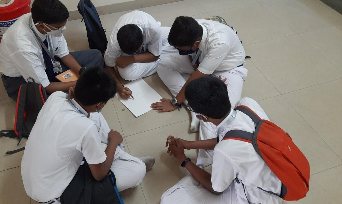 HBCSE_TIFR's tweet photo. #collaborative exercise on #creative thinking.
#innovate #collaboration #STEAMEducation #education #edchat #designedu #designthinking #imagine https://t.co/tNUC8aIpaU