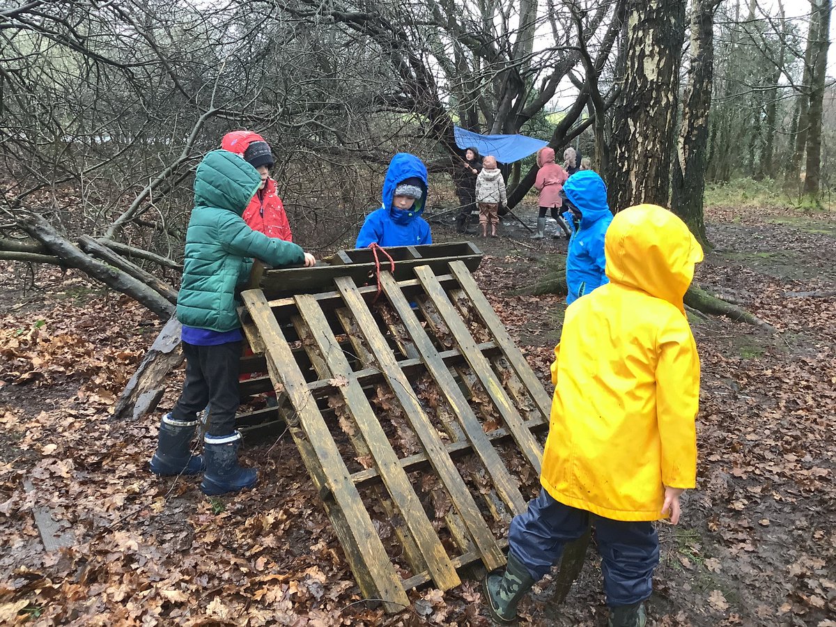 MissThomas1234's tweet photo. The best classroom and the richest cupboard is roofed only by the sky 🌳🌧 We explored and managed risk tonight as we made the most of the rain. Mud is the new face paint! @LanghoStLeonard https://t.co/javY2qriQm