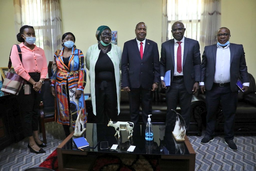Ce lundi 28/02/2022, le Ministre du <a href="/BMineagrie/">BURUNDI/MINEAGRIE</a>  <a href="/DRurema/">Dr Déo-Guide RUREMA</a> a reçu en audience une délégation de la Banque Mondiale.
<a href="/NtareHouse/">Ntare Rushatsi House</a> <a href="/BurundiGov/">Primature de la République du Burundi</a>