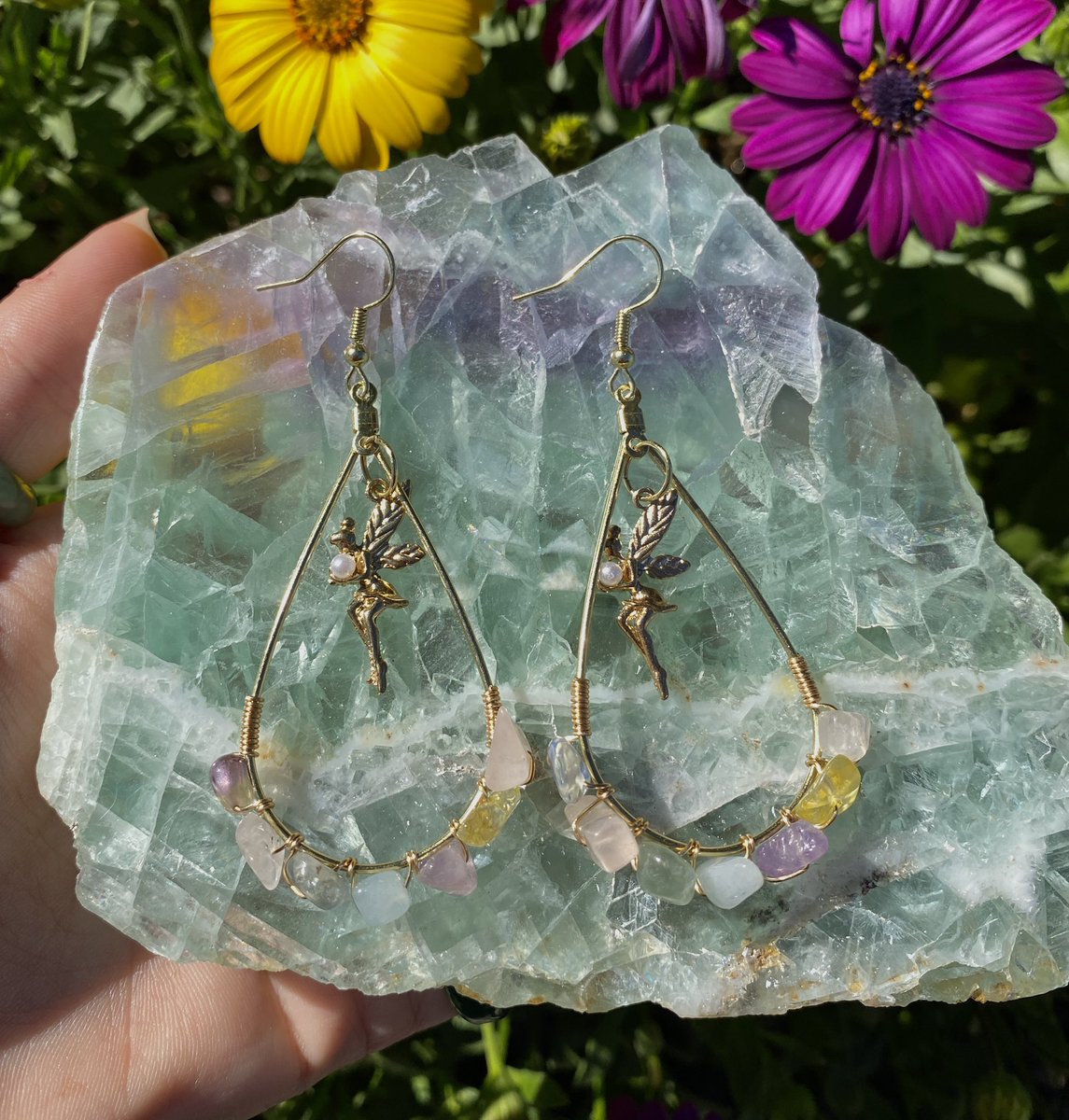 Shellsbymelco's tweet photo. surprise!! Use code “YAYASALE” for a percentage off your order!! 🥳💓 https://t.co/LmyHReKz9v