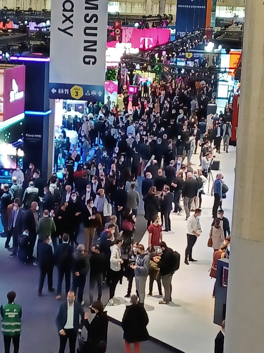 BrayLeinoEvents's tweet photo. WOW! What a great 1st day at #MWC22. Packed aisles, busy stands and delighted clients. Congratulations #GSMA #imaginedifferently https://t.co/F2KvciSWop
