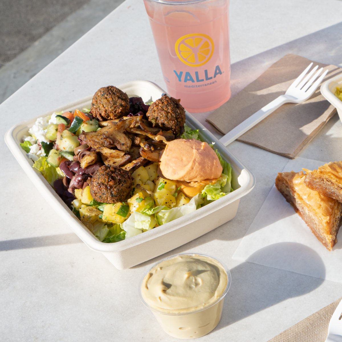 yallamedi's tweet photo. Last chance to receive this sweet deal! 💛 Get 1 Pita Chips &amp; Hummus, 2 Entrees, 2 Fountain Drinks, 2 Desserts for $30 when you use the promo code FEBMEALDEAL. Don't delay, this deal ends today! https://t.co/3RYtxAMtGm