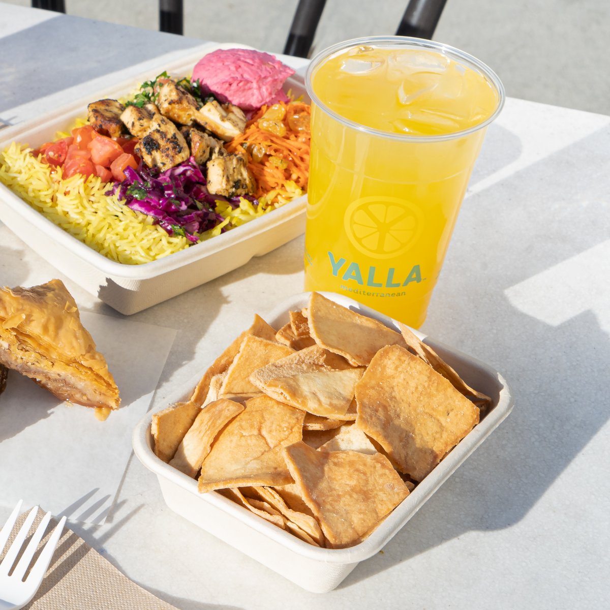 yallamedi's tweet photo. Last chance to receive this sweet deal! 💛 Get 1 Pita Chips &amp; Hummus, 2 Entrees, 2 Fountain Drinks, 2 Desserts for $30 when you use the promo code FEBMEALDEAL. Don't delay, this deal ends today! https://t.co/3RYtxAMtGm