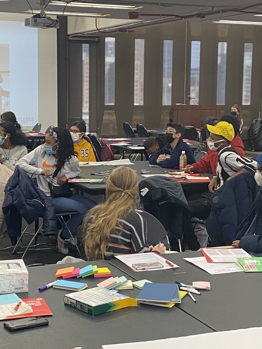 HamiltonCPS's tweet photo. Hamilton’s 8th graders attending @MultiplyingGood conference representing their class &amp; their commitment to creating impact in their community and in their city. @CPSCivicLife @ChiPubSchools @rovitoscience @AldMattMartin #Studentsinaction https://t.co/3HUCVRXoPA