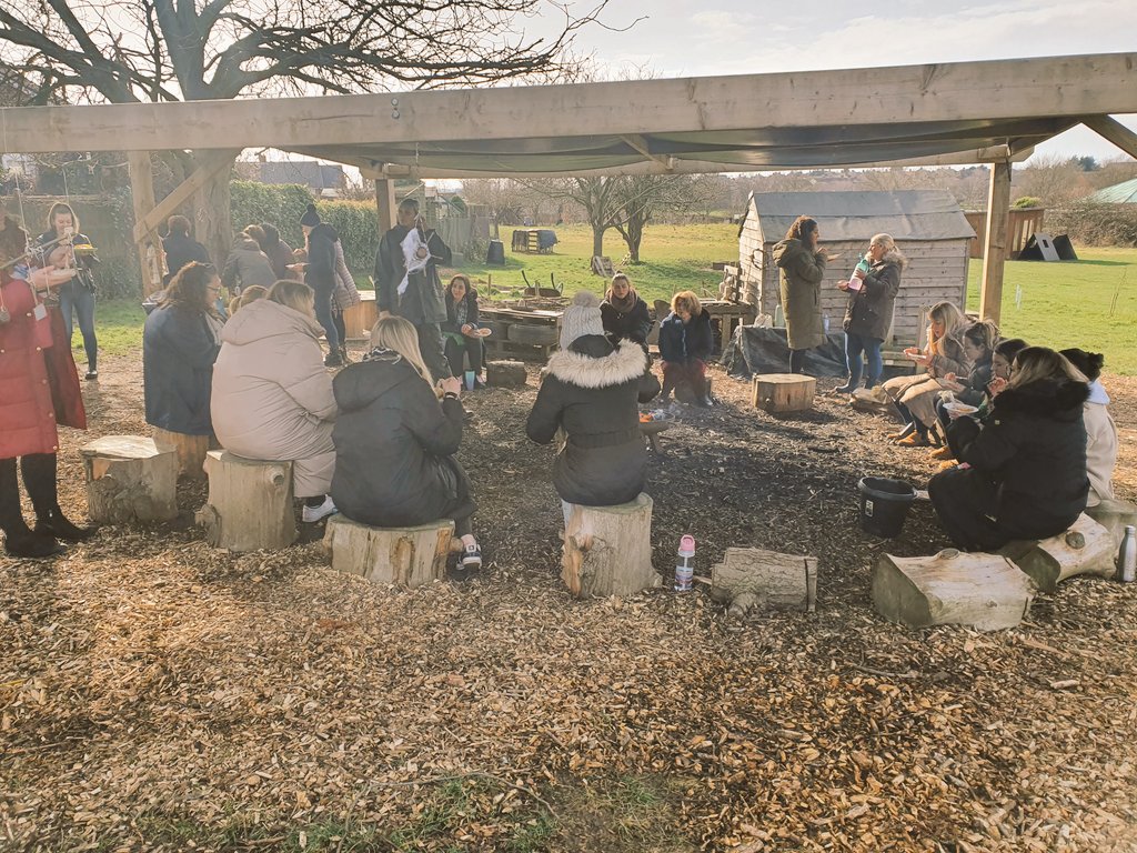 sophiefrost00's tweet photo. 🥘🌿🔥🍡What a fabulous way to spend PD day lunch all together! Around the campfire eating chilli and s'mores. Thank you @CHForestschool! #forestschool @ASSETEdu https://t.co/YyqcsHMTU0