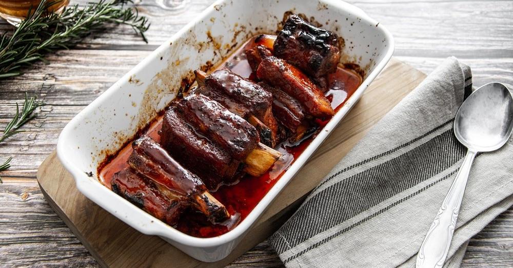 Le #puntinedivitello al forno sono perfette per concludere la settimana lavorativa in bellezza.
Con <a href="/Tery_PeP/">Teresa Balzano</a> le abbiamo preparate a bassa temperatura, un metodo di cottura che rende questo taglio di carne ancora più tenero.
Guarda qui 👇
sfizioso.it/ricetta/puntin…