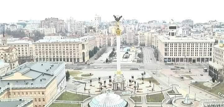 Tvmos_'s tweet photo. 🔴#VIRAL MISMO LUGAR, MENOS DE UNA SEMANA DE DIFERENCIA🥺🇺🇦 

#Ucrania 20 Febrero 2022
#Ucrania 25 Febrero 2022

Oremos por nuestros hermanos del otro lado del mundo  🙏 https://t.co/AZlbbi4Xde