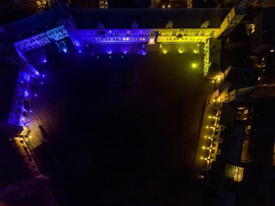 wijzijndestad's tweet photo. Een blauw-gele abdij in Middelburg

https://t.co/uEbAYCXZOa https://t.co/M8AjY4HHbi