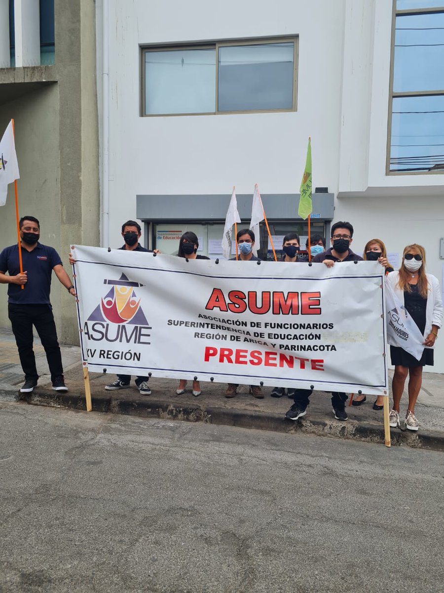 ASUMEChile's tweet image. Finaliza exitosa jornada de #ParoNacional, las 16 direcciones regionales del país se sumaron a las movilizaciones. #ASUME con todas y todos, en pie de lucha. La unidad de los y las trabajadoras nos hace invencibles! 💪🏾
#QueSeVayan
#MejorasPendientes
#Infancias #Maternidad