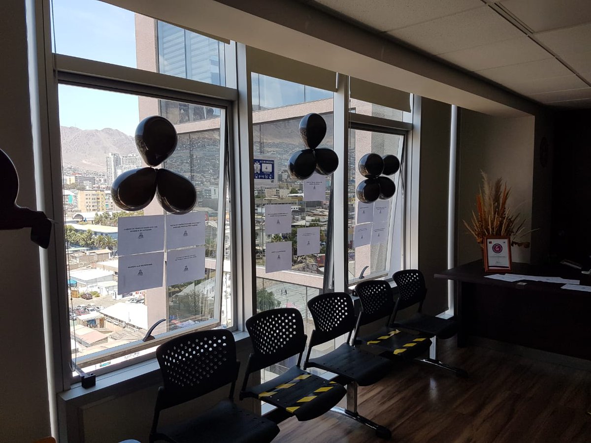 ASUMEChile's tweet image. Finaliza exitosa jornada de #ParoNacional, las 16 direcciones regionales del país se sumaron a las movilizaciones. #ASUME con todas y todos, en pie de lucha. La unidad de los y las trabajadoras nos hace invencibles! 💪🏾
#QueSeVayan
#MejorasPendientes
#Infancias #Maternidad