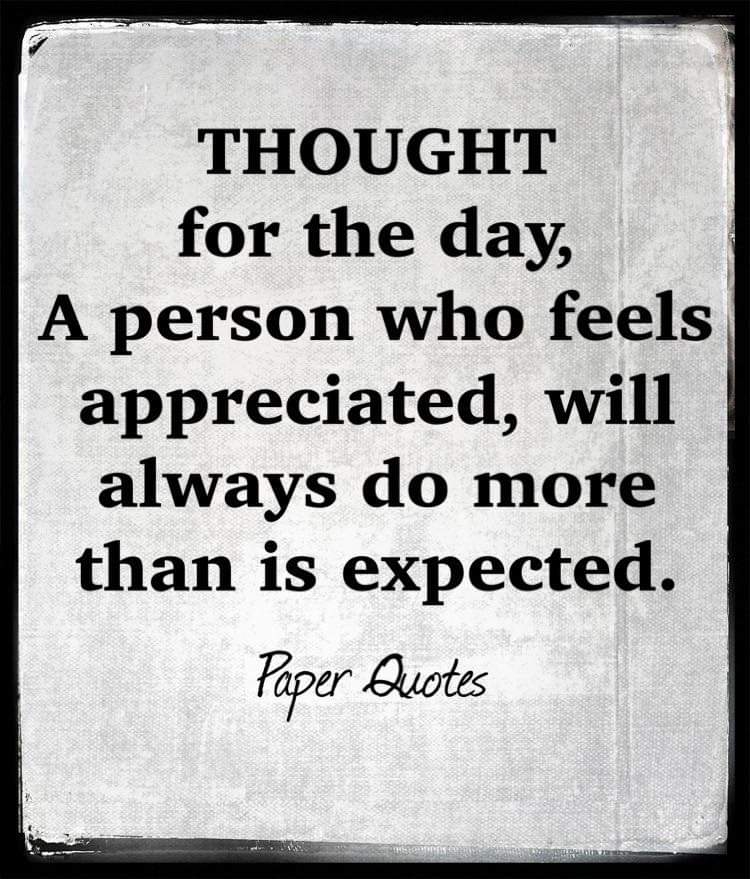 TaaffeTriona's tweet photo. Engaging in a culture of gratitude by simply saying "Thank you" is important for leaders. @patriciamannixm @niamhickey @FCathain @Leaders_SoE #pdsl #leadership https://t.co/6PCzdh1ELd