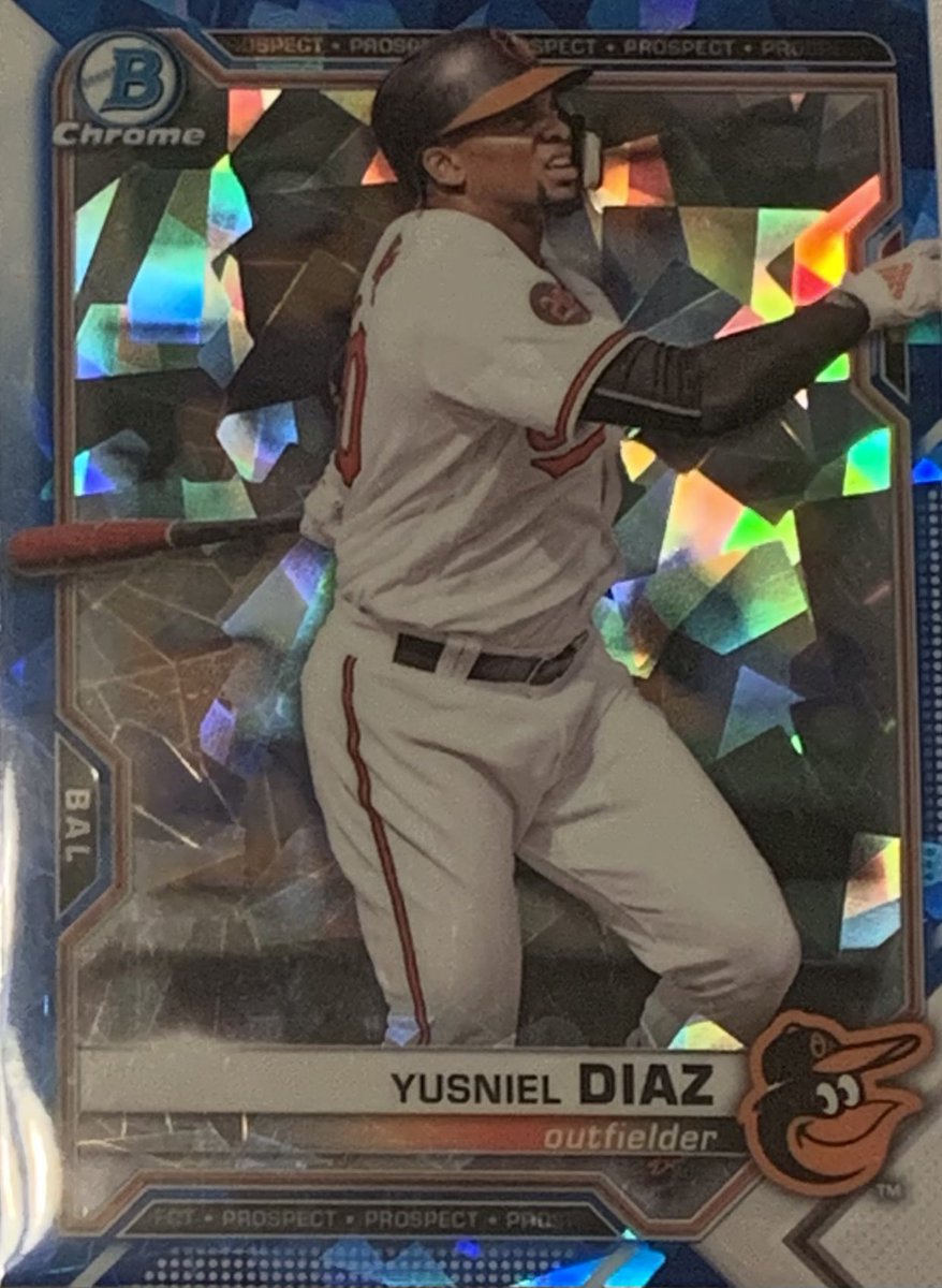 OsCardGiveAways's tweet image. Alright gang contest for 900 followers starts now drawing at 3pm eastern tomorrow March 1st. Like comment retweet. Must be a follower to win! #Orioles #Birdland