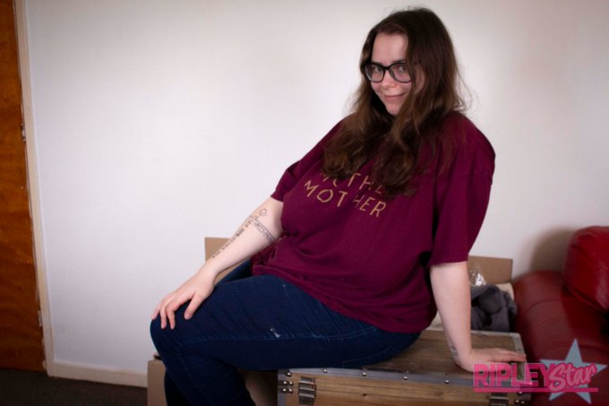 With and without clothes And with moving day bruises, furniture does not agree with my tender soft thighs<a href="/tag/bbw"class="tags"><span>#bbw</span></a><a href="/tag/fat"class="tags"><span>#fat</span></a><a href="/tag/chubby"class="tags"><span>#chubby</span></a><a href="/tag/nsfw"class="tags"><span>#nsfw</span></a><a href="/tag/bigtits"class="tags"><span>#bigtits</span></a><a href="/tag/nudes"class="tags"><span>#nudes</span></a><a href="/tag/only"class="tags"><span>#only</span></a>