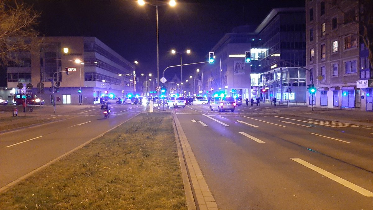 LCBendtner's tweet photo. 1951 Polizei macht Ring dich #ef2802 https://t.co/qs2LAepPuQ