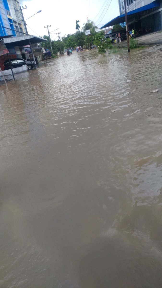 Angga75388750's tweet photo. Where I live is being hit by a flood, I want to make donations for those who want to help for flood victims, however much you give it means a lot to us.
 BTC: bc1qwqzadqm9qvwwwgaxs4jlgrwyun604rzglks5ne
Bep20: 0xA79Df35EFFdA57d7Ee0720C0E1a2bAa886518bAa

#UkraineRussiaWar #Ukraine https://t.co/mmZGItLZs7