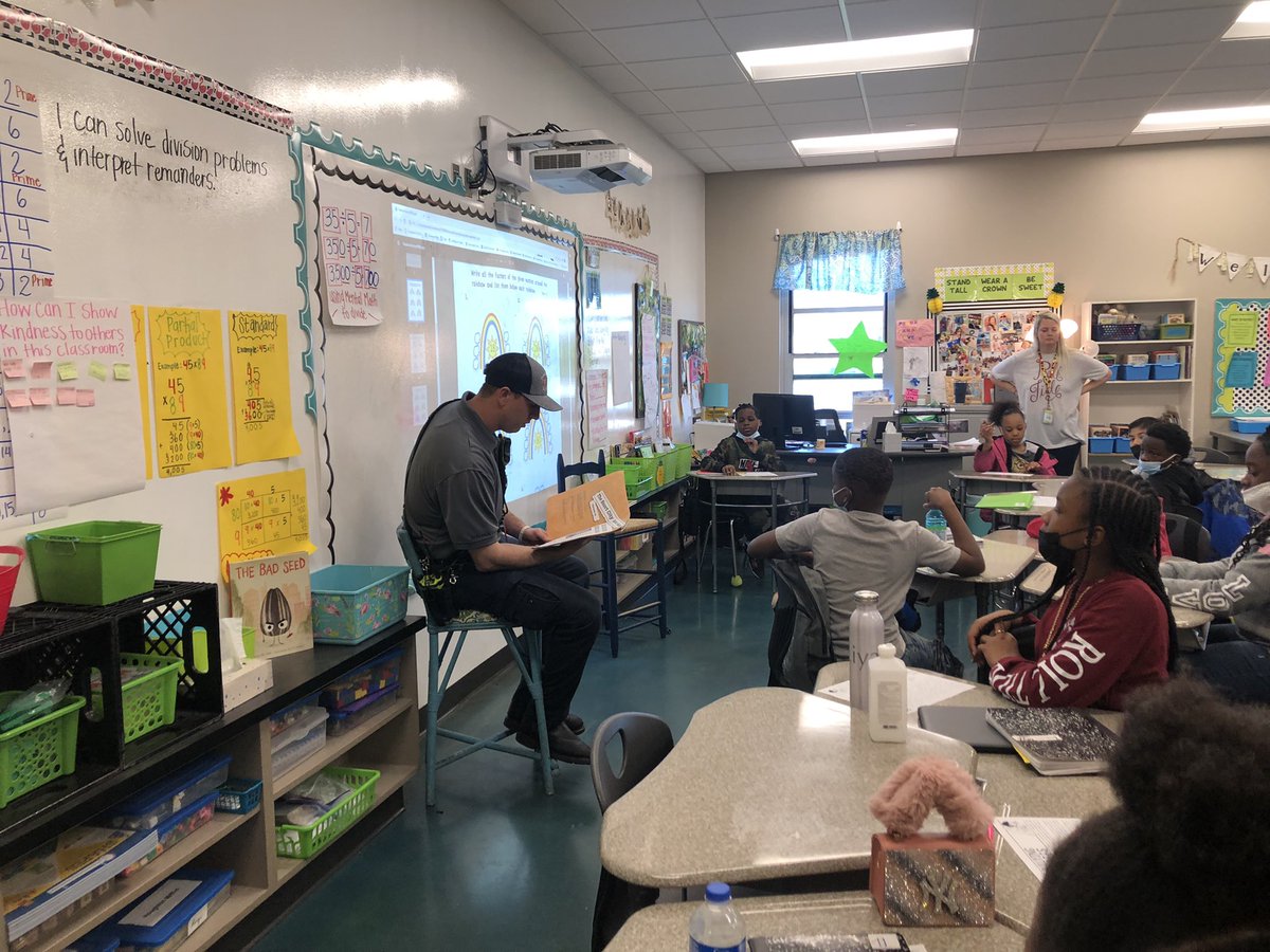 T_Town_Fire's tweet photo. We loved participating in Read Across America Week with The Alberta School of Performing Arts this morning. 📚📖 https://t.co/BI4BRXD0YC
