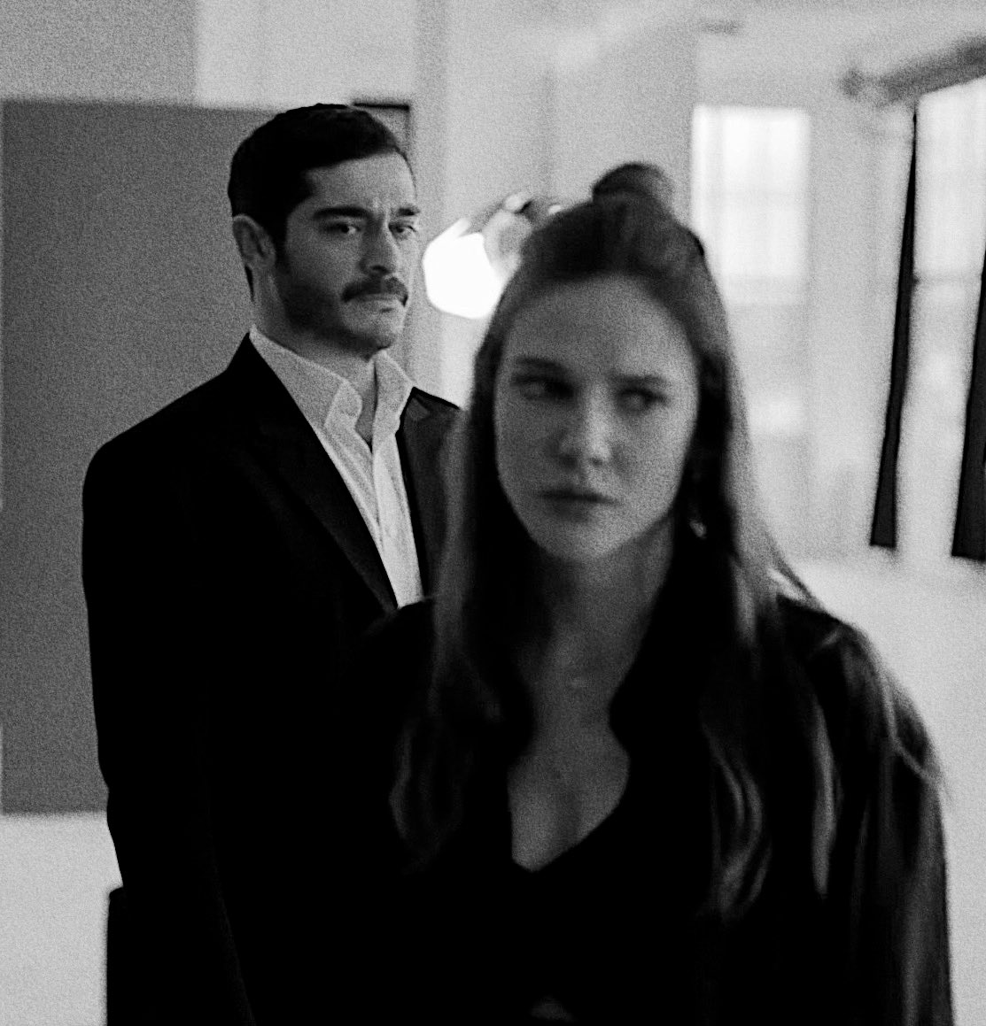 Grkmaytoll's tweet photo. Yine düştünüz aklıma 🖤 #mahcel https://t.co/xdQSFwNxih