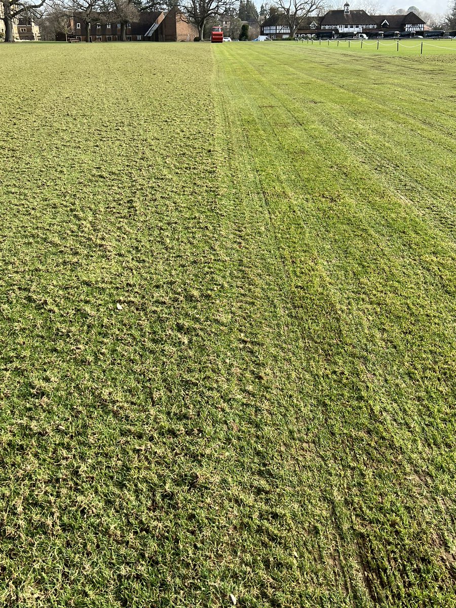 1st XI pitch tidied up today &amp; a double rake and collect on green outfield ready for the start of the cricket season 👌🏻🌱