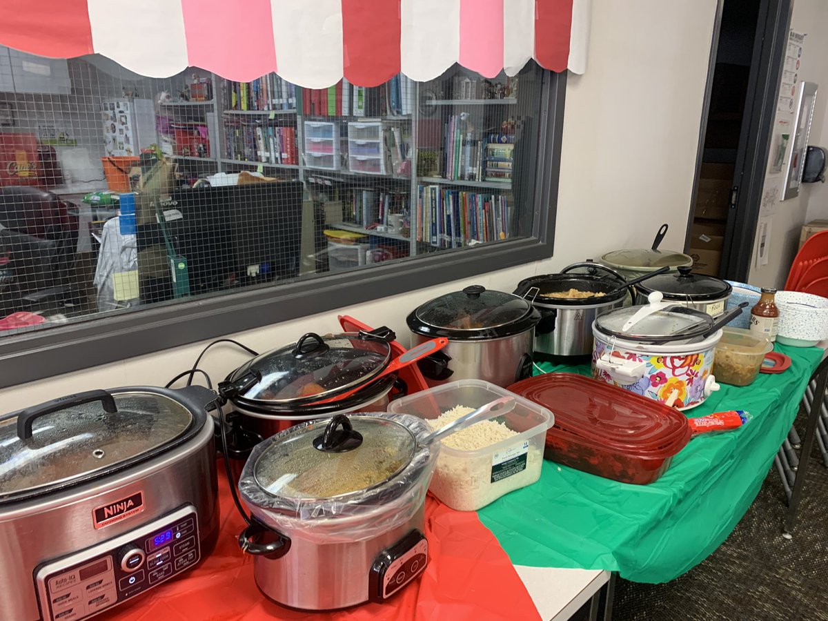 hudson_bsa's tweet photo. “It feels like a family reunion!” Had such a great time at BSA’s Soul Food Luncheon celebrating Black History Month! Pinto beans, hot water cornbread, dirty rice and banana pudding — it did feel like a family reunion! ❤️💚💛🖤 @Hudson_Hawks https://t.co/cHT7lOSbfI